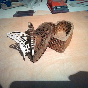 Caja de Joyería de Madera con Corte Láser Vintage, Caja de Regalo de Madera Decorativa de Lujo con Logotipo Personalizado y Tapa con Bisagras para Almacenamiento y Empaque - Product Image 5