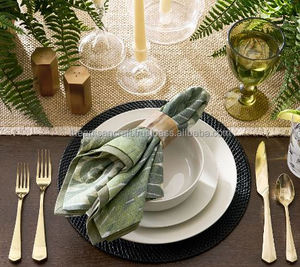 Anneaux de serviette en corne d'animal polie faits à la main, décoration de table en corne naturelle pour une ambiance élégante, souvenir artisanal - Product Image 3
