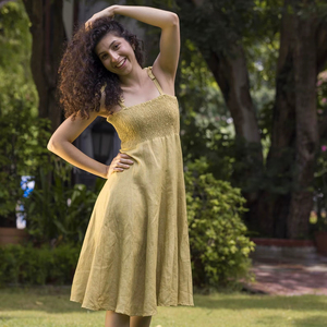 Vestido Midi Boho de Algodón y Lino Color Oliva para Mujer, Top Fruncido sin Mangas, Corte en A, Vestido Casual de Verano - Product Image 1