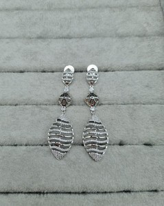 Leaf Motif Elegant American <b>Diamond</b> Tiered Dangle <b>Earrings</b> Stylish Leaf Drop <b>Earrings</b> Party Wear Fashion <b>Earrings</b> For Receptions - Product Image 2