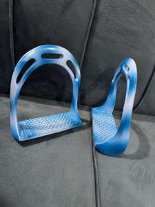Étriers d'équitation anglais en aluminium bleu ciel, accessoires de selle, personnalisables OEM, 12 cm, équestres - Product Image 4