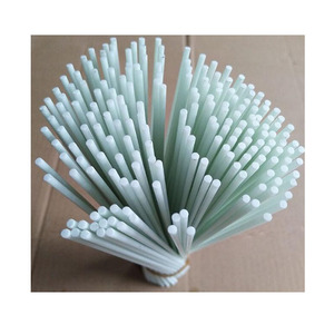 Bâtons flexibles en fibre de verre avec capuchons blancs et noirs pour drapeaux de danse Banderas - Product Image 3