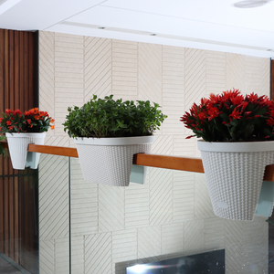 Haute qualité <span class=keywords><strong>pas</strong></span> <span class=keywords><strong>cher</strong></span> pays garde-corps rotin plastique Pot de <span class=keywords><strong>fleur</strong></span> longue boîte de jardinière ovale <span class=keywords><strong>pour</strong></span> <span class=keywords><strong>balcon</strong></span> maison jardin décor extérieur - Product Image 6