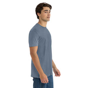 Camiseta Next Level N6210 Ligera de Algodón Personalizada, Corte Regular, Cuello Redondo, Manga Corta, Premium para Hombre - Product Image 3