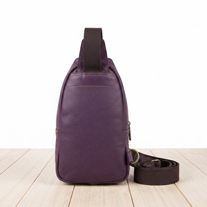 Sac bandoulière en cuir pour homme avec poches zippées, sac bandoulière professionnel en cuir pour homme, sac de poitrine en cuir pour homme - Product Image 2