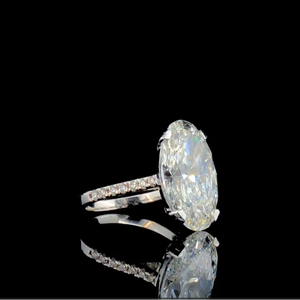 Bague de fiançailles en diamant ovale de 8,20 carats, cultivé en laboratoire, or massif 14 carats, certifié IGI - Product Image 3