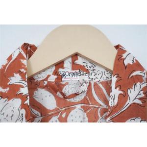 Chemise de nuit décontractée pour femme en coton tricoté imprimé numérique, col en V, avec cordon de serrage, manches longues, respirante, longueur intégrale - Product Image 5