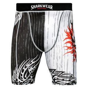 Shorts de compression écologiques pour hommes Sharkwear Industries, logo avant, bordure noire et rouge, séchage rapide, taille élastique, taille mi-haute, style sportif - Product Image 5