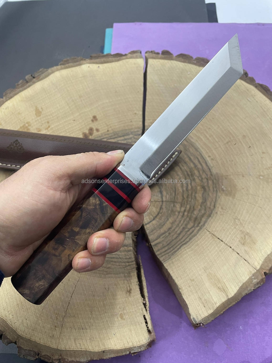 สีน้ำตาล