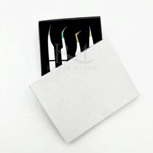 Pinzas para pestañas con punta de plasma múltiple y recubrimiento de polvo blanco, juego de pinzas de agarre liso y 4 pinzas en caja blanca. - Product Image 2