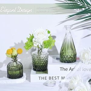 Juego de 5 Pequeños Floreros de Vidrio Verde, Mini Centros de Mesa Vintage para Bodas y Decoraciones de Mesa para Flores Individuales - Product Image 4