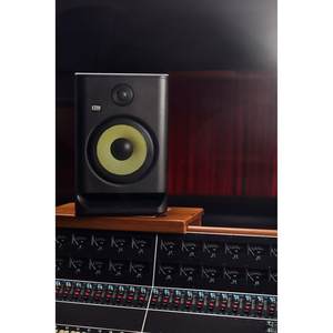 ลำโพงมอนิเตอร์สำหรับสตูดิโอ KRK RP8G3-NA Rokit 8 รุ่นที่ 8 พร้อมระบบเสียงที่แม่นยำจากโรงงาน - Product Image 1