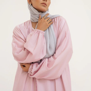 Abaya respirante pour femmes, production sur mesure pour les collections de créateurs et les entreprises de mode internationales - Product Image 2