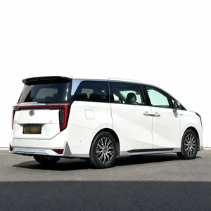 G.A.C E9 Master PHEV 2.0T FWD 2023 Usado, Monovolumen Híbrido de Lujo de 7 Plazas con Asientos con Masaje, Techo Solar Panorámico y Cámara Trasera de 360° - Product Image 4