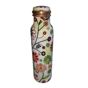 Botella de agua de cobre decorativa para el hogar de alta calidad, diseño único, tapa duradera, capacidad de 1L, elegante artesanía india, fiestas, gimnasio - Product Image 1