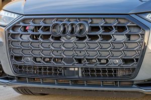 Audi S8 Sedán 2023 Usado en Excelentes Condiciones, Listo para Envío a Todo el Mundo - Product Image 6