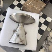 Brûleur d'encens contemporain en acier inoxydable festonné avec couvercle à découpes géométriques, brûleur d'oud aromatique, biologique et naturel