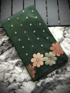 ÚLTIMO MODELO DE SAREE BANARASI DE SEDA SUAVE CON TRABAJO ZARI Y BLUSA SIN COSTURAR, COLOR VERDE 69879 - Product Image 2