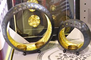 Porte-bougie chauffe-plat suspendu en fer forgé, finition antique, fait main, pour la décoration intérieure, Noël, mariages et fêtes - Product Image 4