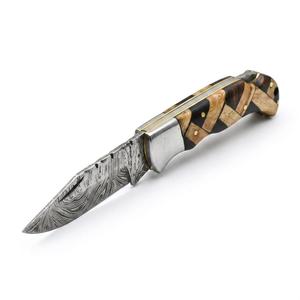 Couteau de poche pliant en acier Damas forgé à la main avec manche en bois mosaïque et mécanisme de verrouillage - Product Image 6