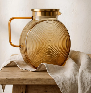 Carafe à eau en verre en forme d'escargot, nouveau design, résistante à la chaleur, avec couvercle en acier inoxydable, pour la maison, les restaurants et les hôtels. - Product Image 3