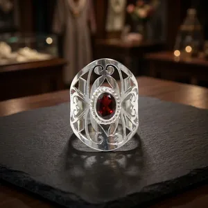 Bague en argent sterling 925 avec pierre précieuse ovale grenat rouge, motif floral filigrané vintage, bijou de cocktail élégant, cadeau pour femme - Product Image 3