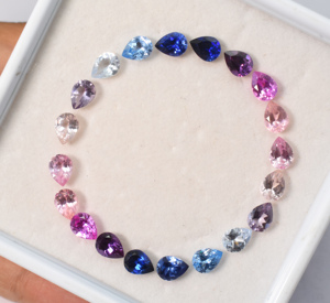 Pierre précieuse de laboratoire multi-saphir sans défaut, taille poire, ensemble de pierres précieuses de laboratoire en corindon 6x4 mm - Product Image 6