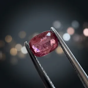 Spinelle Mahenge rose radis naturelle 0,95 carat taille coussin, pierre précieuse en vrac facettée, vente en gros, provenance Mines de Tanzanie, Zehra Gems - Product Image 5