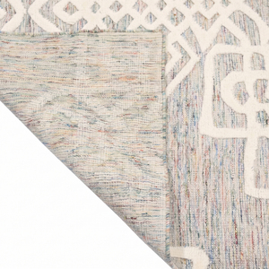 Tapis texturé personnalisé en laine bleu ivoire, à bords asymétriques, motif branches botaniques, écologique et antidérapant, tufté à la main, à poils épais - Product Image 4
