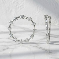Boucles d'oreilles créoles ouvertes en or massif 0,70 CTW avec diamants de formes variées (rond, poire, marquise) sertis à griffes, bijoux de luxe à charnière pour femme