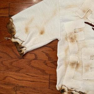 T-shirt court ample pour homme, brodé avec appliques personnalisées faites à la main sur les poignets et le bas, style OEM - Product Image 3