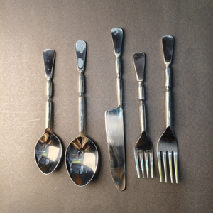 Juego de Cubiertos de Acero Inoxidable de Primera Calidad con Mango de Diseño de Bambú, Juego de Cubiertos de 5 Piezas con Acabado Pulido Espejo para Hoteles de Lujo - Product Image 6