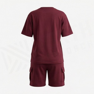 Ensemble 2 pièces pour femmes, t-shirt bordeaux et short cargo avec imprimé ange, coupe ample décontractée, vêtements printemps-été - Product Image 2