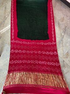 Sari Tradicional Indio de Seda Bandhani para Mujer, Teñido a Mano, Estilo Tie Dye, Étnico, para Diwali, Bodas, Fiestas, Tela Suave, Ropa Festiva - Product Image 5