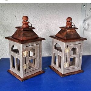 Exclusivo farol de madera para velas, diseñado para inspirar experiencias acogedoras a través de un brillo elegante y un atractivo artesanal rústico. - Product Image 6