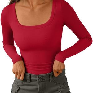 HYPEN SPORTS Haut court décontracté pour femme, coupe ajustée, manches longues, col rond, en tricot côtelé respirant avec Spandex/Nylon - Product Image 3