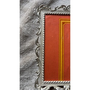 Marco de Fotos Metálico Decorativo de Estilo Vintage con Relieve, Rectangular Vertical, para Exhibición en Mesa - Product Image 5