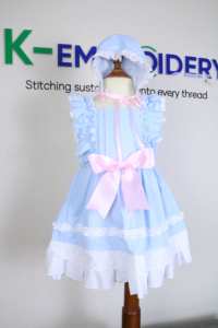 Robe de Boutique Bleue pour Bébé Fille avec Manches à Volants, Grand Nœud, Bordure en Dentelle, Robe de Princesse pour Bébé - Product Image 3