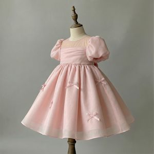 Vestido de fiesta de cumpleaños de satén rosa para niñas, vestido de princesa con mangas abullonadas y lazo, venta al por mayor para niñas de 1 a 12 años - Product Image 2