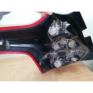 ไฟท้ายมือสองที่ใช้แล้ว ด้านขวา - Product Image 3
