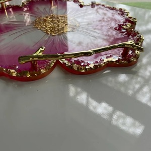 Plateau en résine de luxe, article cadeau pour les fêtes et la décoration intérieure, plateau en résine époxy artisanal, prix abordable - Product Image 3