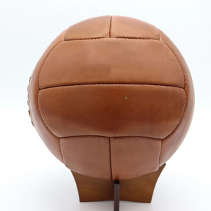 Ballon de football vintage haut de gamme en cuir véritable, avec panneaux faits à la main, design rétro, coutures durables, à vendre - Product Image 6