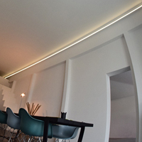 Bande LED COB en cuivre Raymates 2700K/3000K IP20, 480 LED/m, ruban flexible avec télécommande pour l'éclairage des plafonds et des escaliers