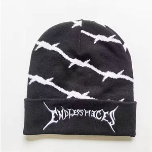 Gorros de Invierno de Punto 100% Algodón de Lujo al por Mayor para Hombre y Mujer, Personalizables con Logotipo de Diseñador, Suaves y Cómodos, con Rayas Digitales - Product Image 3