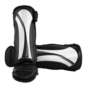 Protège-tibias de football haut de gamme pour l'entraînement, manchon de compression respirant avec rembourrage absorbant les chocs - Product Image 2