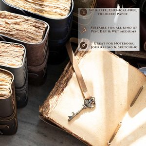 Carnet artisanal vintage en cuir véritable, reliure cousue main, fermoir métallique, 200-400 pages, sans acide - Product Image 4