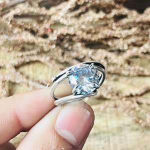 Anillo Solitario de Latón con Diseño Moderno y Minimalista, Anillo de Latón Plateado para Mujer, Joyería Clásica de Compromiso, Venta al Por Mayor - Product Image 5