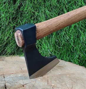 Hacha Vikinga Hecha a Mano con Cabeza de Acero de Alto Carbono, Funda de Cuero y Madera, Forjada, de Grado Industrial para Bricolaje - Product Image 2