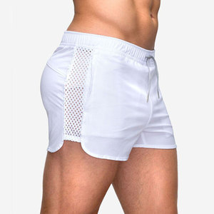 Short de sport pour hommes et garçons, avec détails réfléchissants, panneaux latéraux respirants, en polyester et élasthanne doux, idéal pour l'échauffement. - Product Image 4