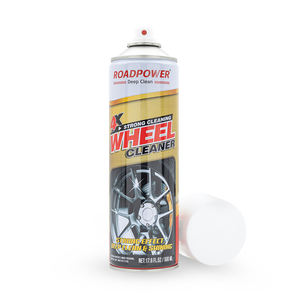 Nettoyant pour jantes Roadpower 4X Strong, spray aérosol pour un nettoyage en profondeur, laisse une surface brillante et propre pour une utilisation professionnelle en matière d'entretien automobile. - Product Image 3